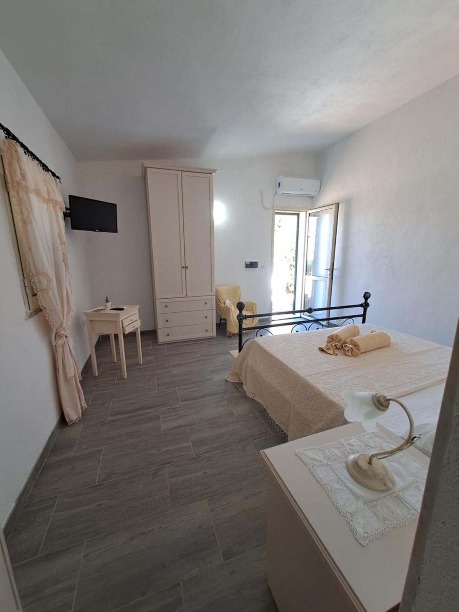 B&B Li Salcuneddi Aglientu Ngoại thất bức ảnh